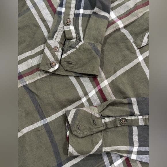 Ladies Plaid Blouse ⭐️ - Picture 4 of 4